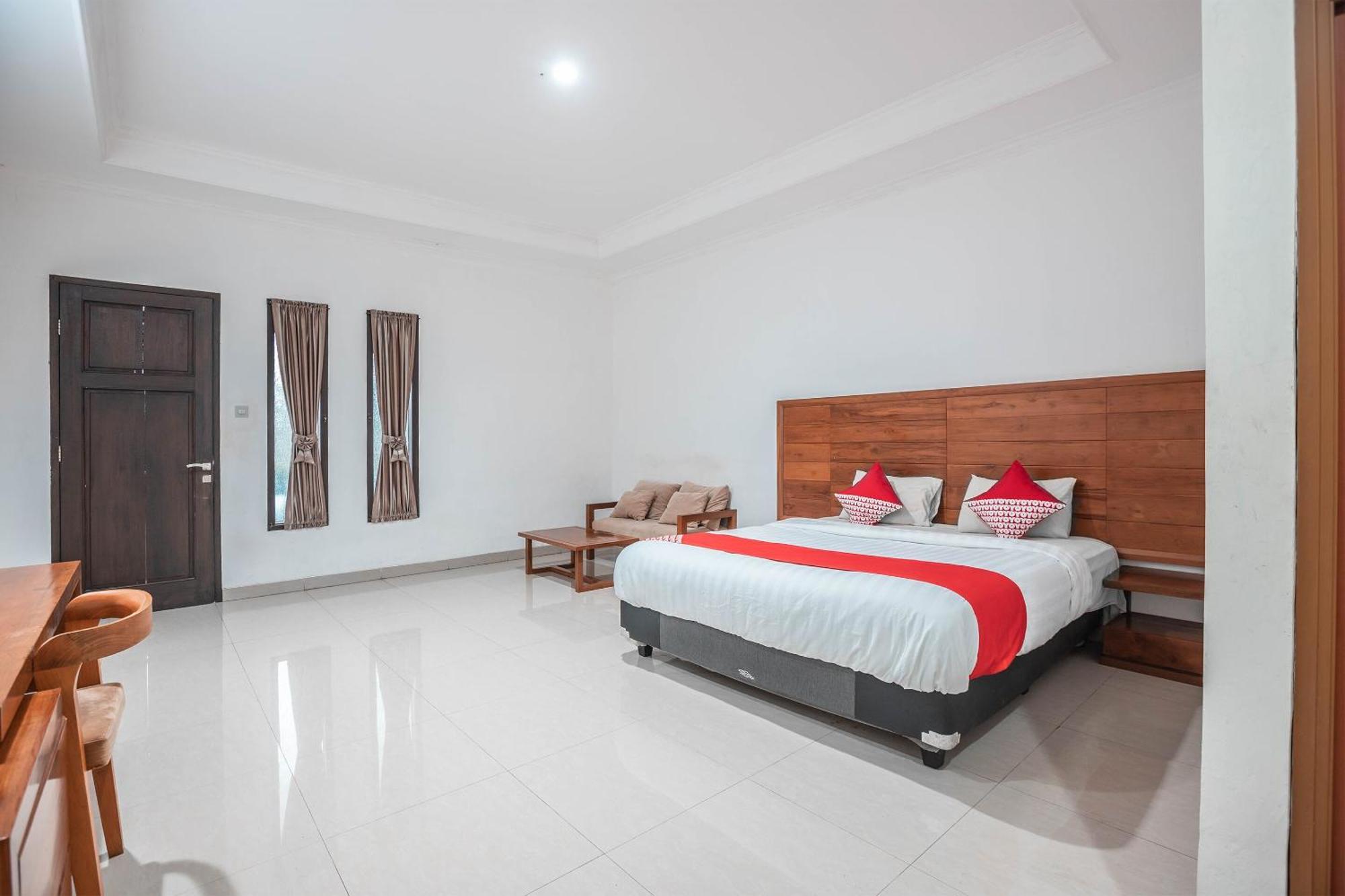 Super Oyo 686 Bunga Karang Hotel Bekasi Eksteriør bilde