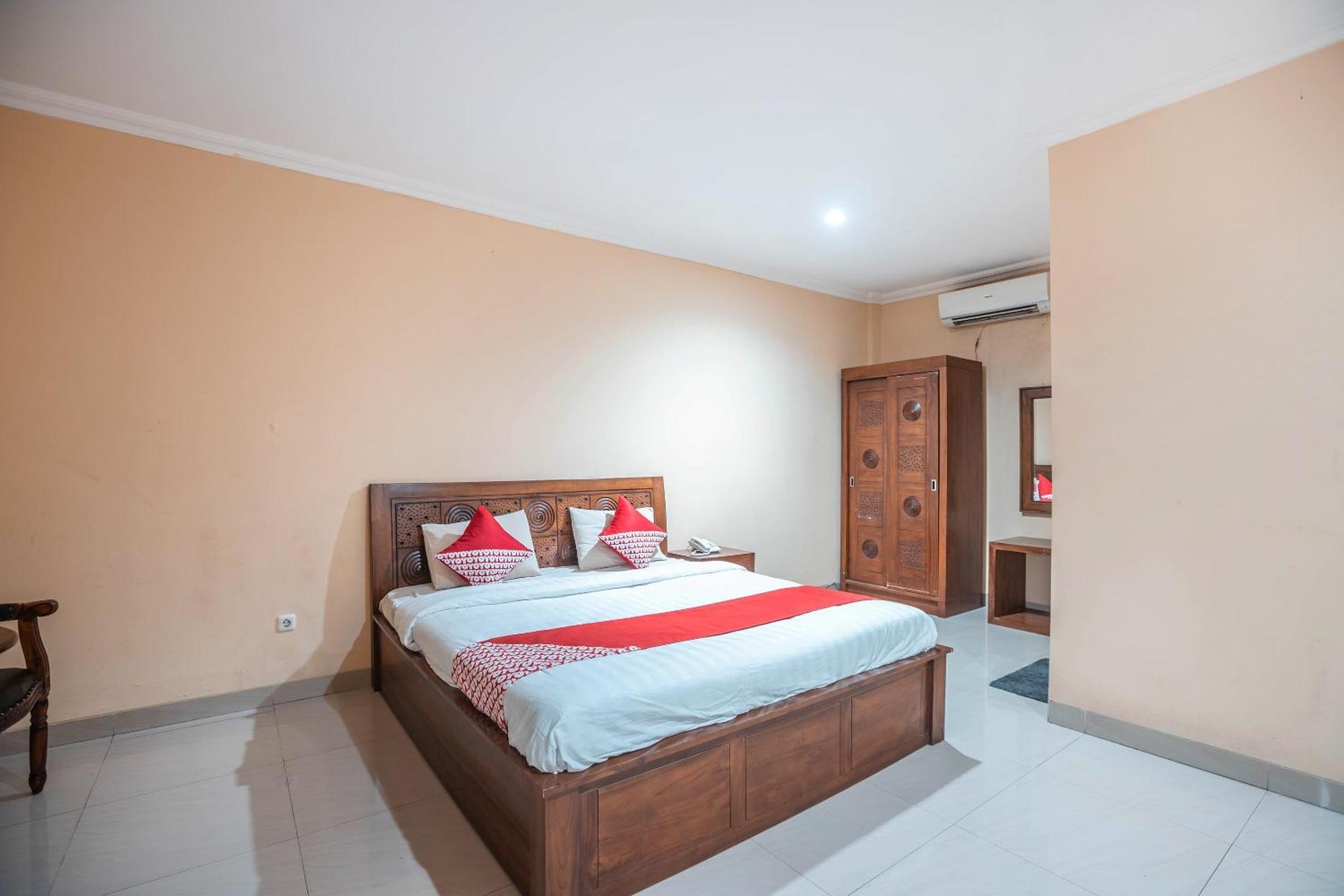 Super Oyo 686 Bunga Karang Hotel Bekasi Eksteriør bilde